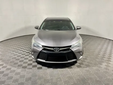 More photos of 2016 Toyota Camry SE at Don Wood Toyota, OH