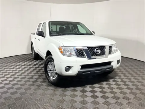White 2019 Nissan Frontier SV for sale in Athens, OH