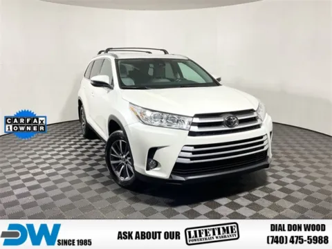 White 2019 Toyota Highlander XLE for sale in Athens, OH