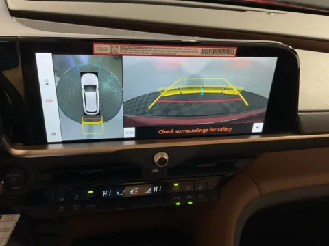 More photos of 2025 Toyota Crown Signia Limited at Don Wood Toyota, OH