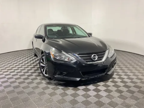 Black 2016 Nissan Altima 2.5 SR for sale in Athens, OH