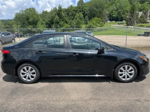 More photos of 2022 Toyota Corolla LE at Don Wood Toyota, OH