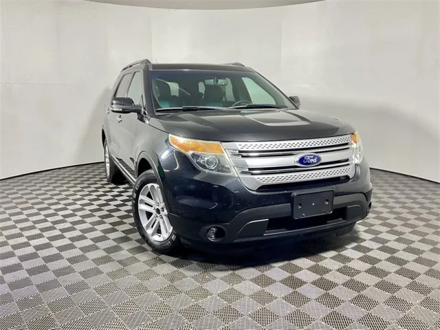 Black 2015 Ford Explorer XLT for sale in Athens, OH