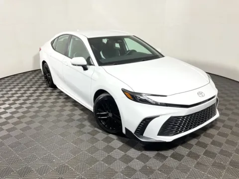 More photos of 2025 Toyota Camry SE at Don Wood Toyota, OH