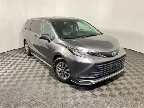 Another view of 2022 Toyota Sienna LE for sale in Athens, OH at Don Wood Toyota