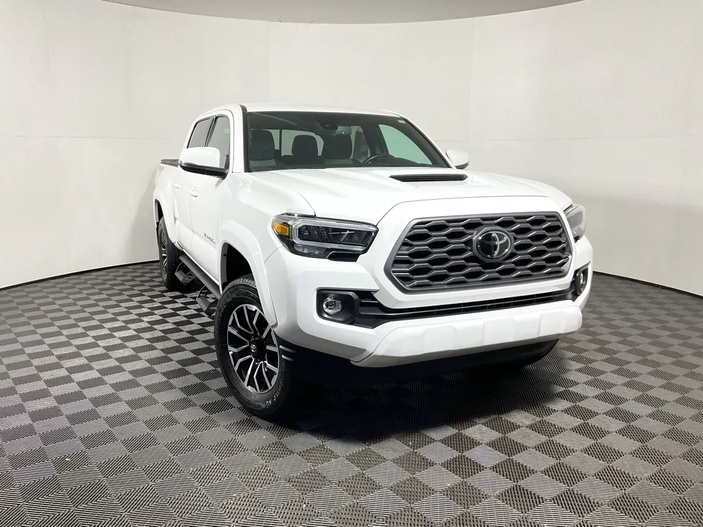 White 2022 Toyota Tacoma TRD Sport for sale in Athens, OH