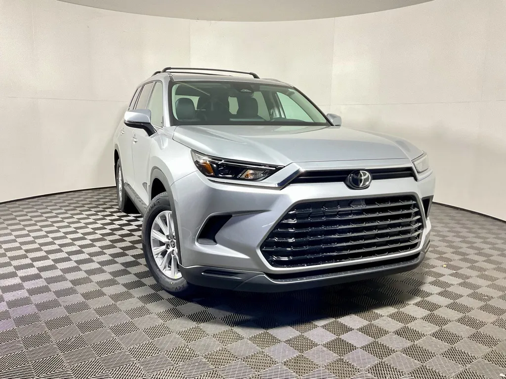 2026 Toyota Grand Highlander Hybrid XLE for sale in Athens, OH