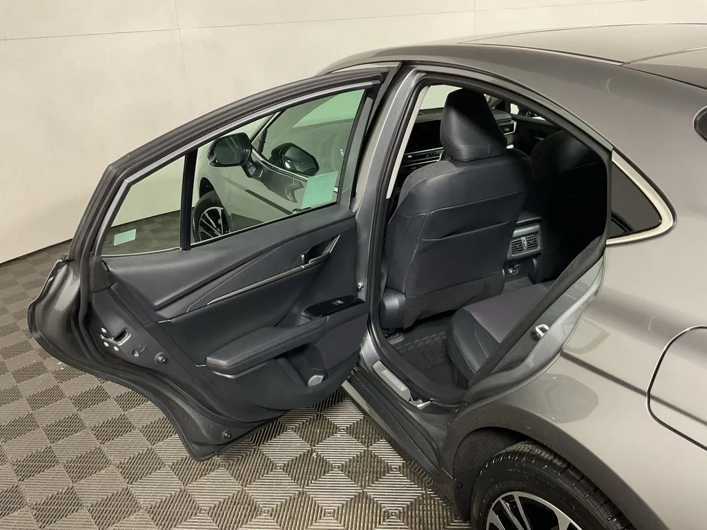 2026 Toyota Camry XLE - Photo 32
