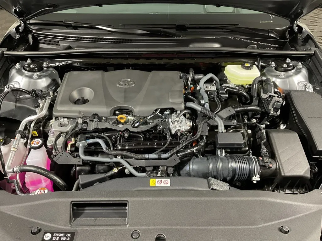 2026 Toyota Camry XLE - Photo 9