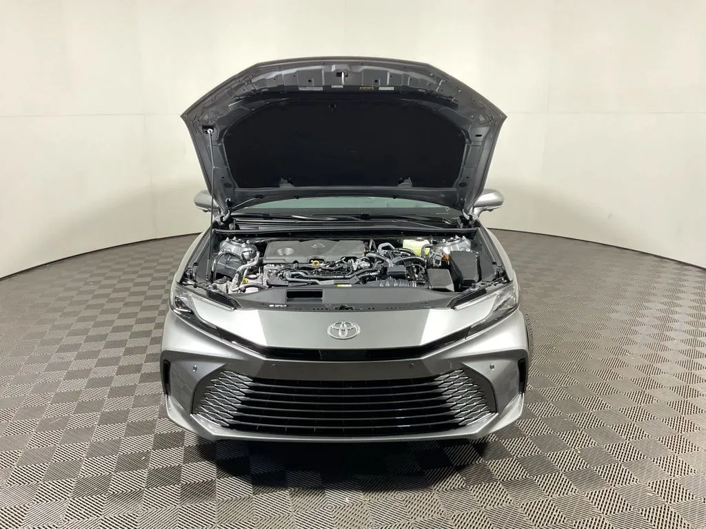 2026 Toyota Camry XLE - Photo 8
