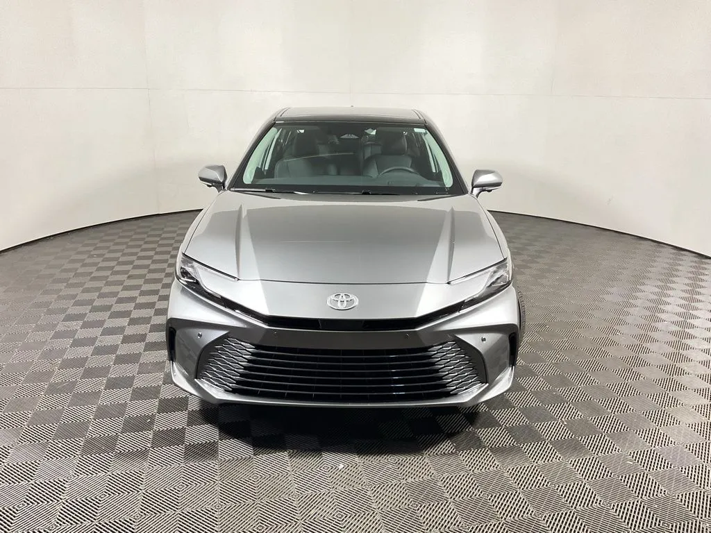 2026 Toyota Camry XLE - Photo 7