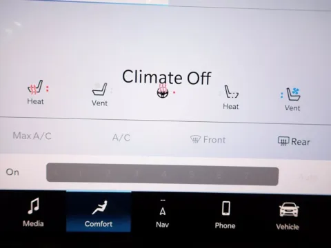 More photos of 2026 Chrysler Pacifica Pinnacle at Don Wood Chrysler Dodge Jeep Ram, OH