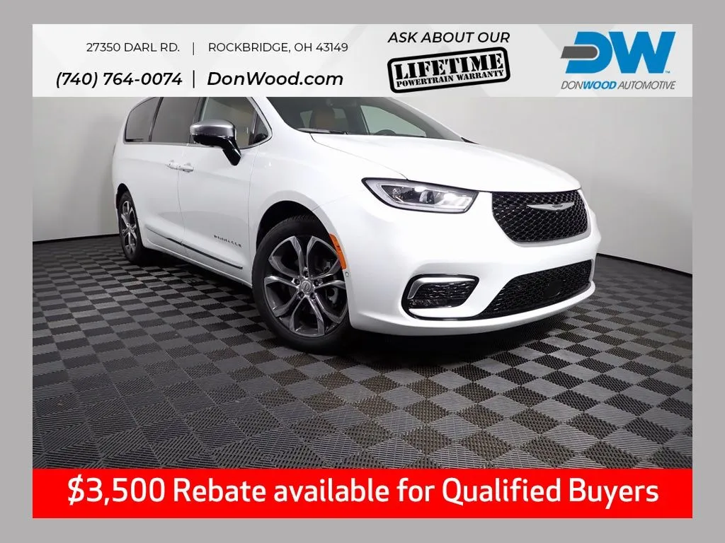 White 2026 Chrysler Pacifica Pinnacle for sale in Rockbridge, OH