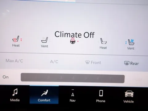 More photos of 2026 Chrysler Pacifica Pinnacle at Don Wood Chrysler Dodge Jeep Ram, OH