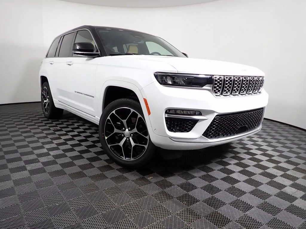 2025 Jeep Grand Cherokee Summit for sale in Rockbridge, OH