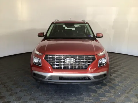 More photos of 2023 Hyundai Venue Limited at Don Wood Chrysler Dodge Jeep Ram, OH