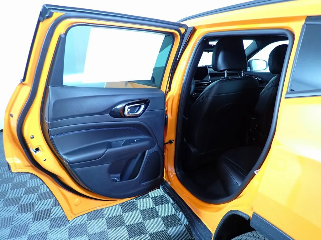 Jeep Compass photo 25