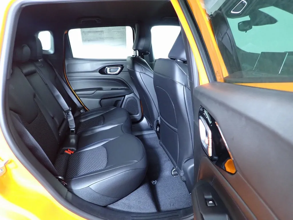 Jeep Compass photo 28