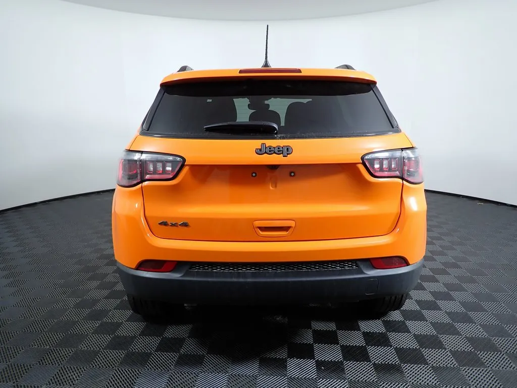 Jeep Compass photo 12