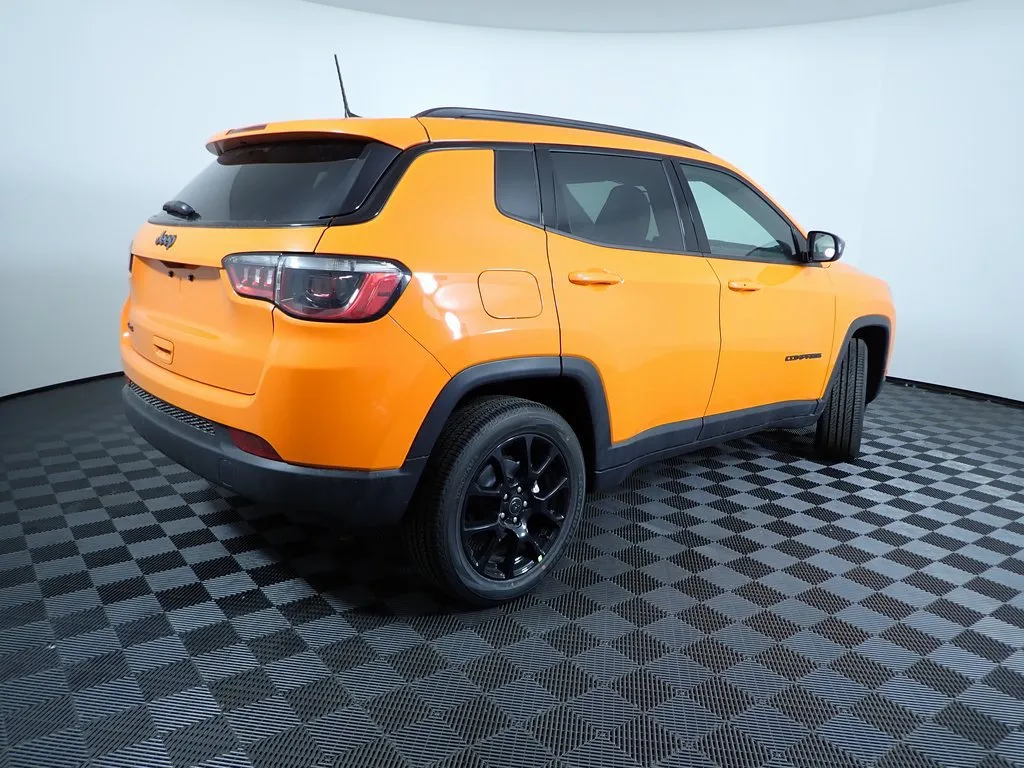 Jeep Compass photo 16