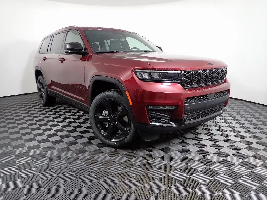 Red 2025 Jeep Grand Cherokee L Limited for sale in Rockbridge, OH