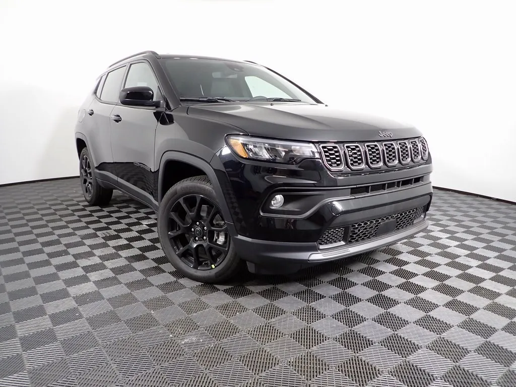 Black 2026 Jeep Compass Latitude for sale in Rockbridge, OH