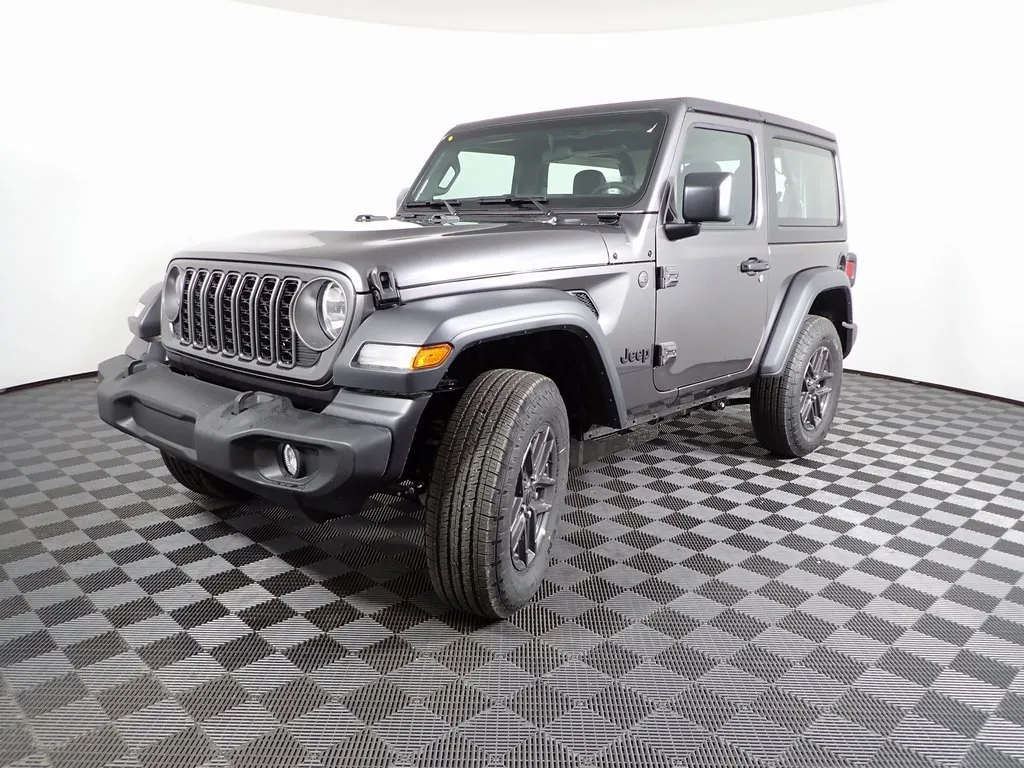Jeep Wrangler photo 7