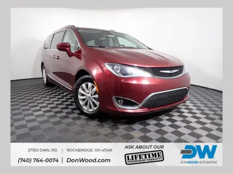 Red 2019 Chrysler Pacifica Touring L for sale in Rockbridge, OH