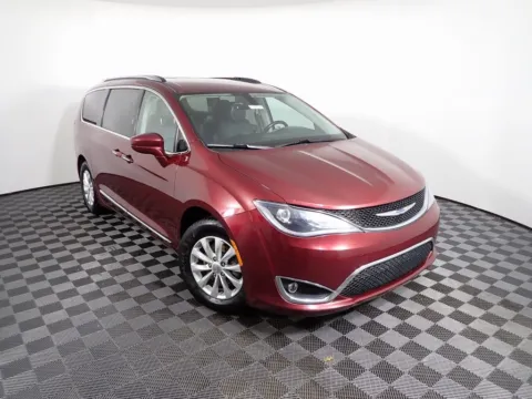 More photos of 2019 Chrysler Pacifica Touring L at Don Wood Chrysler Dodge Jeep Ram, OH