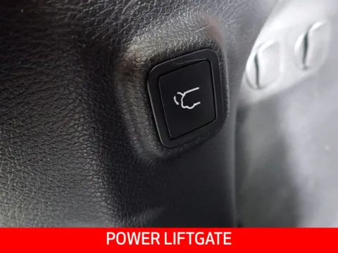 More photos of 2019 Jeep Cherokee Limited at Don Wood Chrysler Dodge Jeep Ram, OH