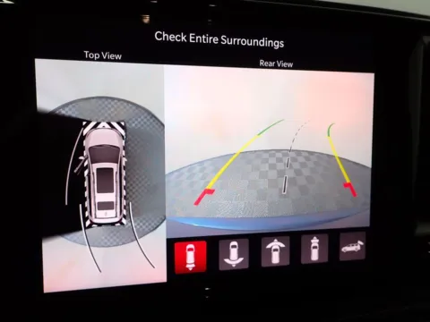More photos of 2022 Chrysler Pacifica Touring L at Don Wood Chrysler Dodge Jeep Ram, OH