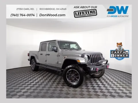 Gray 2023 Jeep Gladiator Overland for sale in Rockbridge, OH