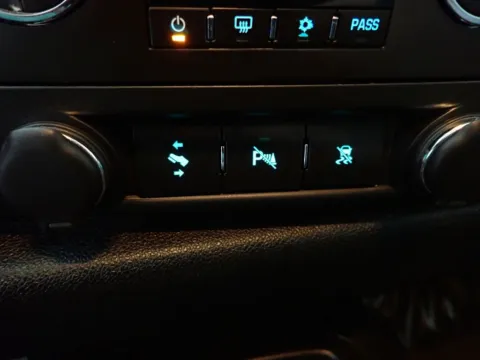 More photos of 2011 GMC Sierra 1500 SLE at Don Wood Chrysler Dodge Jeep Ram, OH