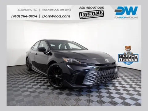Black 2025 Toyota Camry SE for sale in Rockbridge, OH