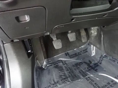 More photos of 2013 Chevrolet Cruze LS at Don Wood Chrysler Dodge Jeep Ram, OH