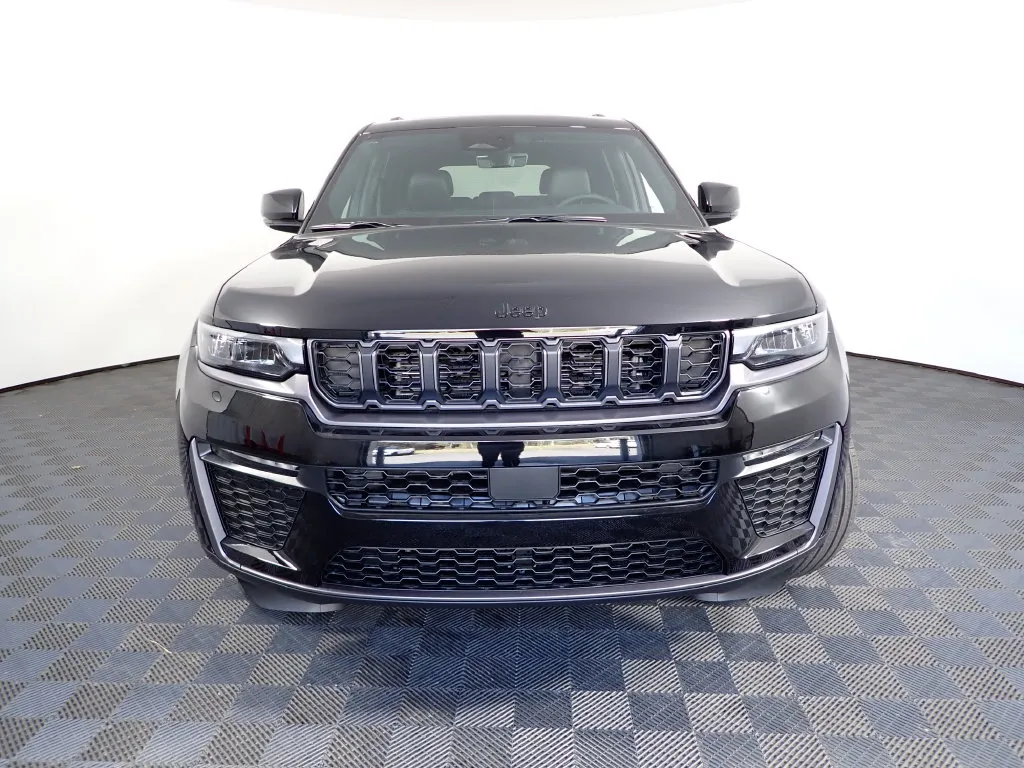 Jeep Grand Cherokee photo 5