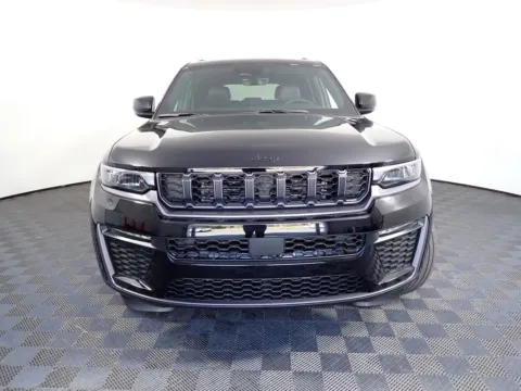 More photos of 2026 Jeep Grand Cherokee Limited at Don Wood Chrysler Dodge Jeep Ram, OH
