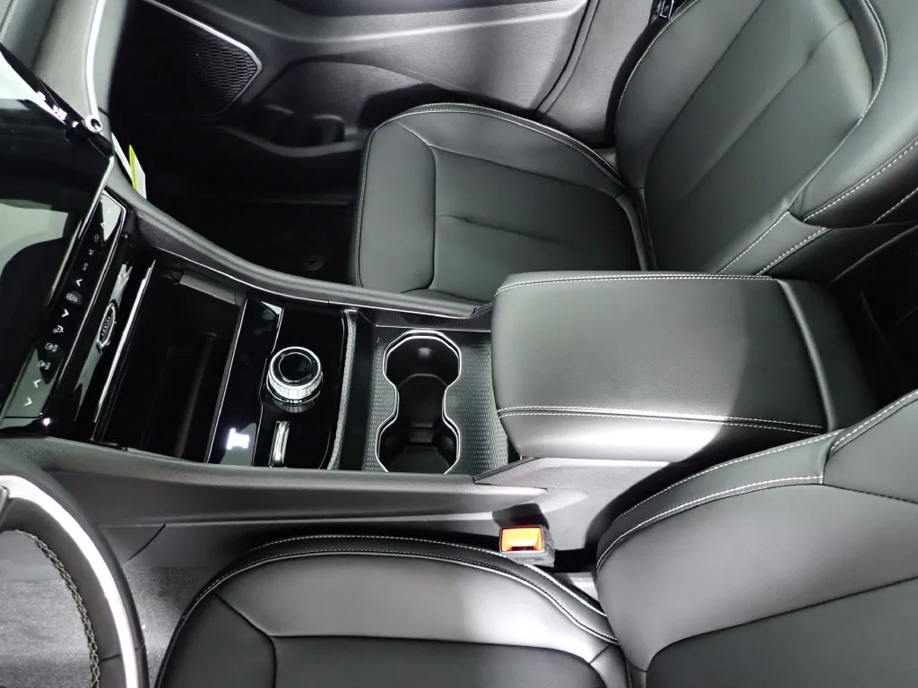 Jeep Grand Cherokee photo 34