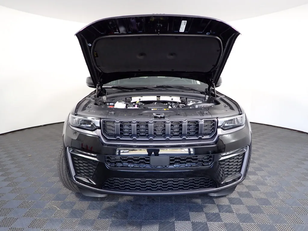 Jeep Grand Cherokee photo 6