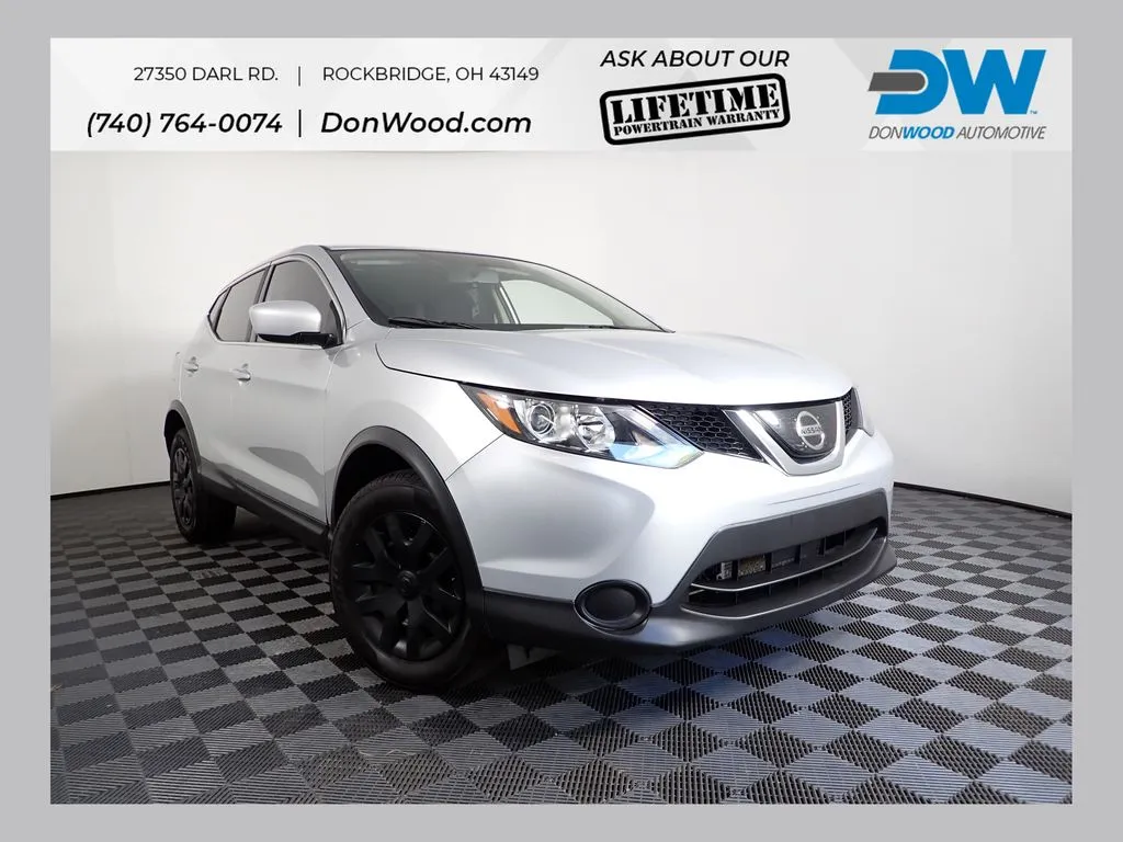Silver 2018 Nissan Rogue Sport S for sale in Rockbridge, OH