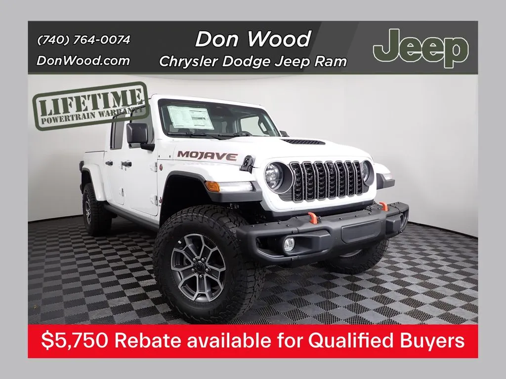 White 2026 Jeep Gladiator Mojave for sale in Rockbridge, OH
