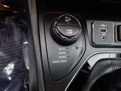 More photos of 2019 Jeep Cherokee Limited at Don Wood Chrysler Dodge Jeep Ram, OH