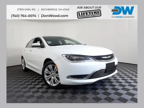 White 2015 Chrysler 200 Limited for sale in Rockbridge, OH