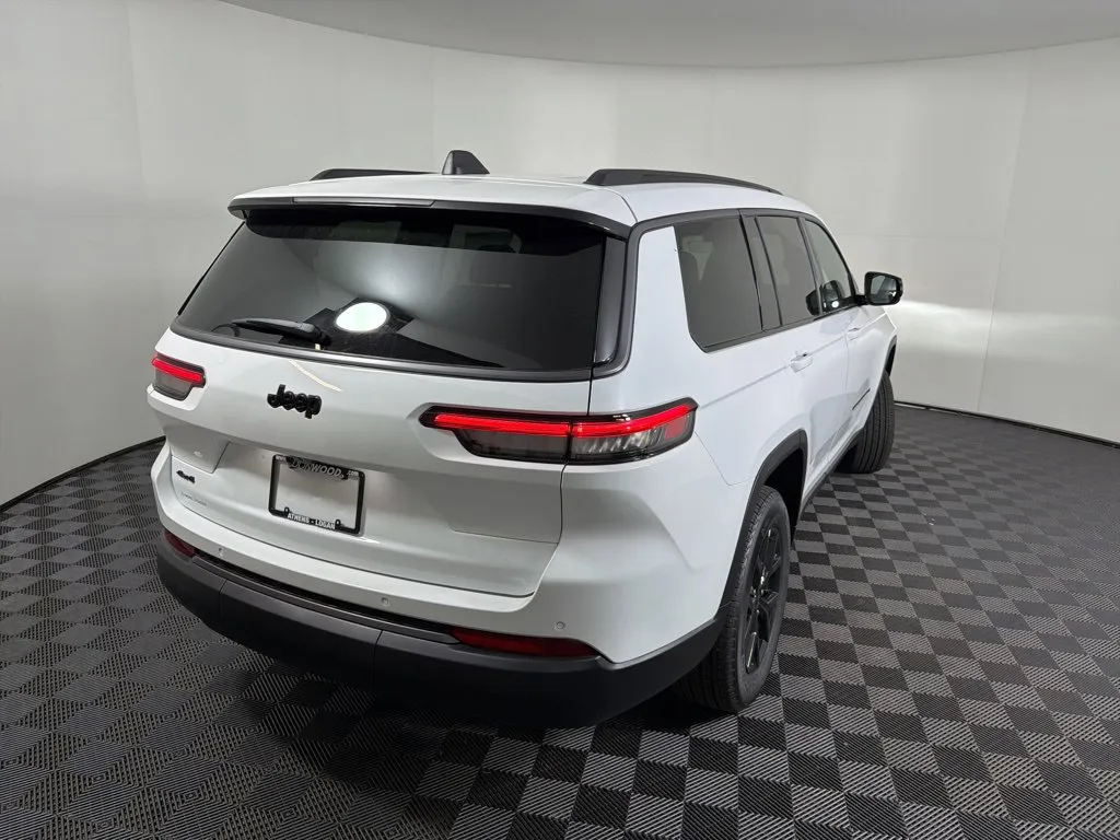 Jeep Grand Cherokee L photo 19