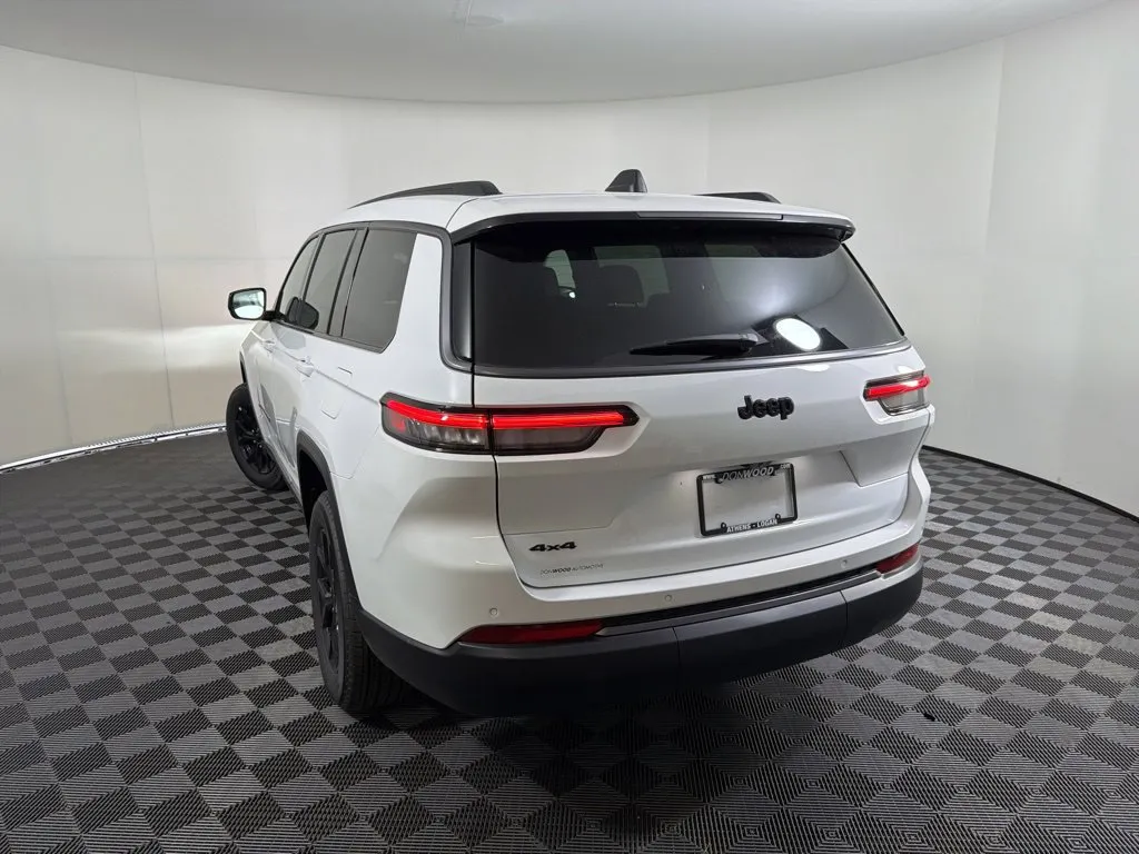 Jeep Grand Cherokee L photo 12
