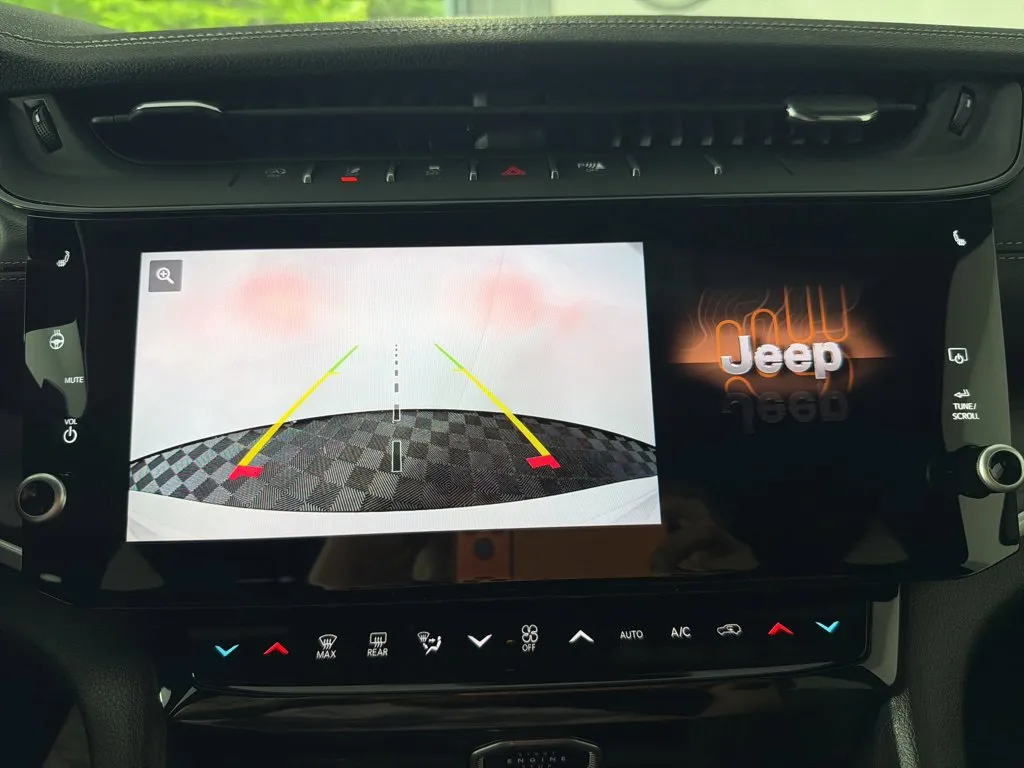 Jeep Grand Cherokee L photo 28