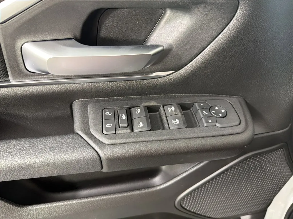 Ram 1500 photo 14