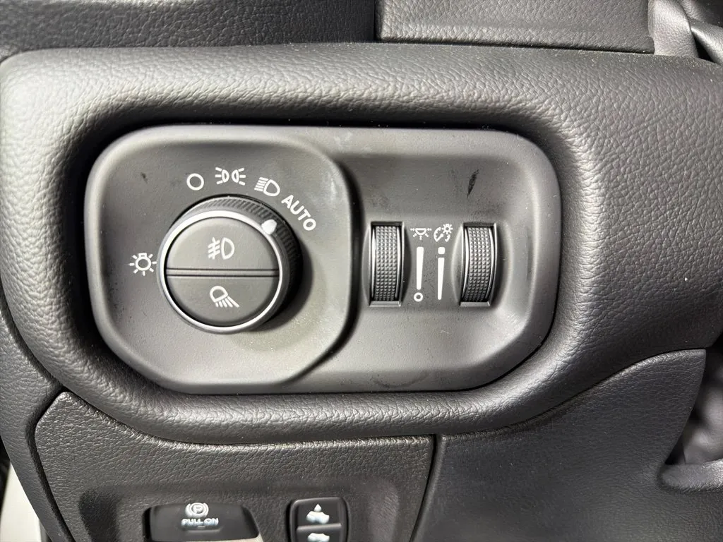 Ram 1500 photo 24