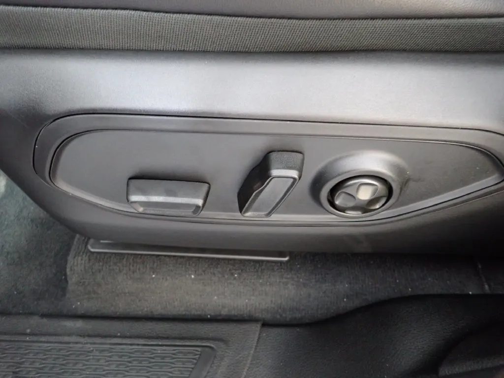Jeep Grand Cherokee L photo 23