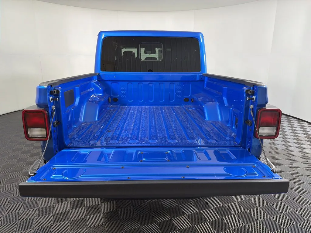 Jeep Gladiator photo 15